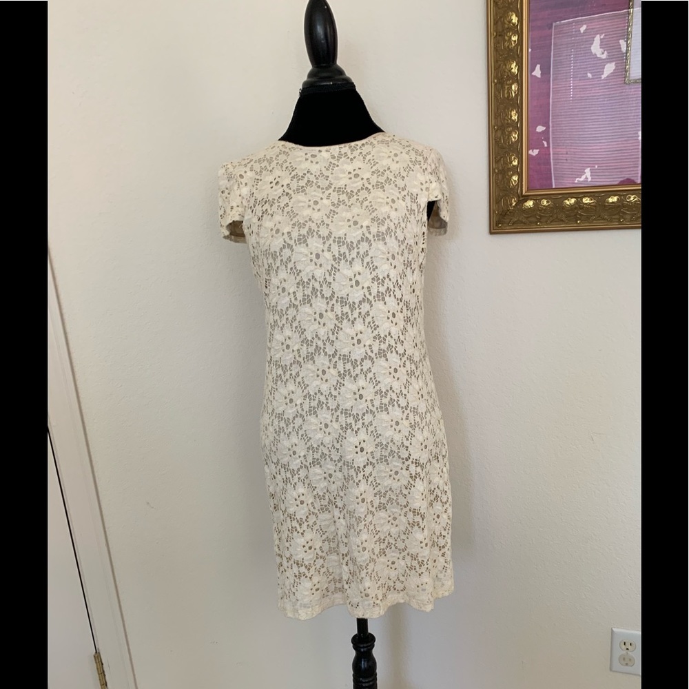 Off white lace dress size 6
